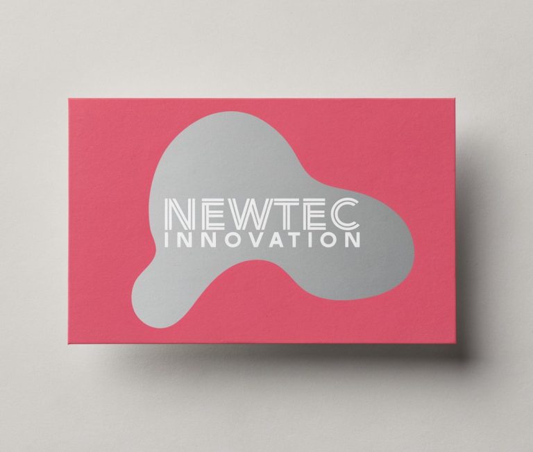 Strasser Design Ingenium – Grafikdesign, Texte, Konzepte Visitenkarte und weißer Hintergrund.